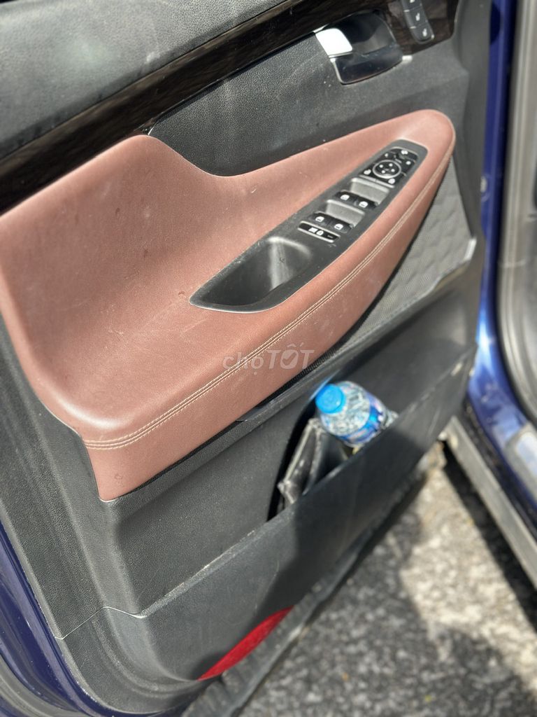 CC xe SantaFe 2019Premium 2.4L-12 vạn km biển HN. Mua bán Ô tô tại Quận Hoàn Kiếm Hà Nội được đăng bởi Lê Trang hình 8