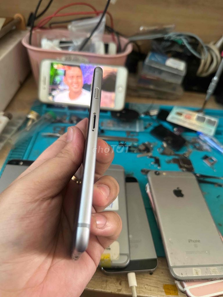 Apple iPhone 6s 32GB Bạc Đã sử dụng. Mua bán Điện thoại tại Quận Cẩm Lệ Đà Nẵng được đăng bởi Nguyễn Văn Công Thành hình 1