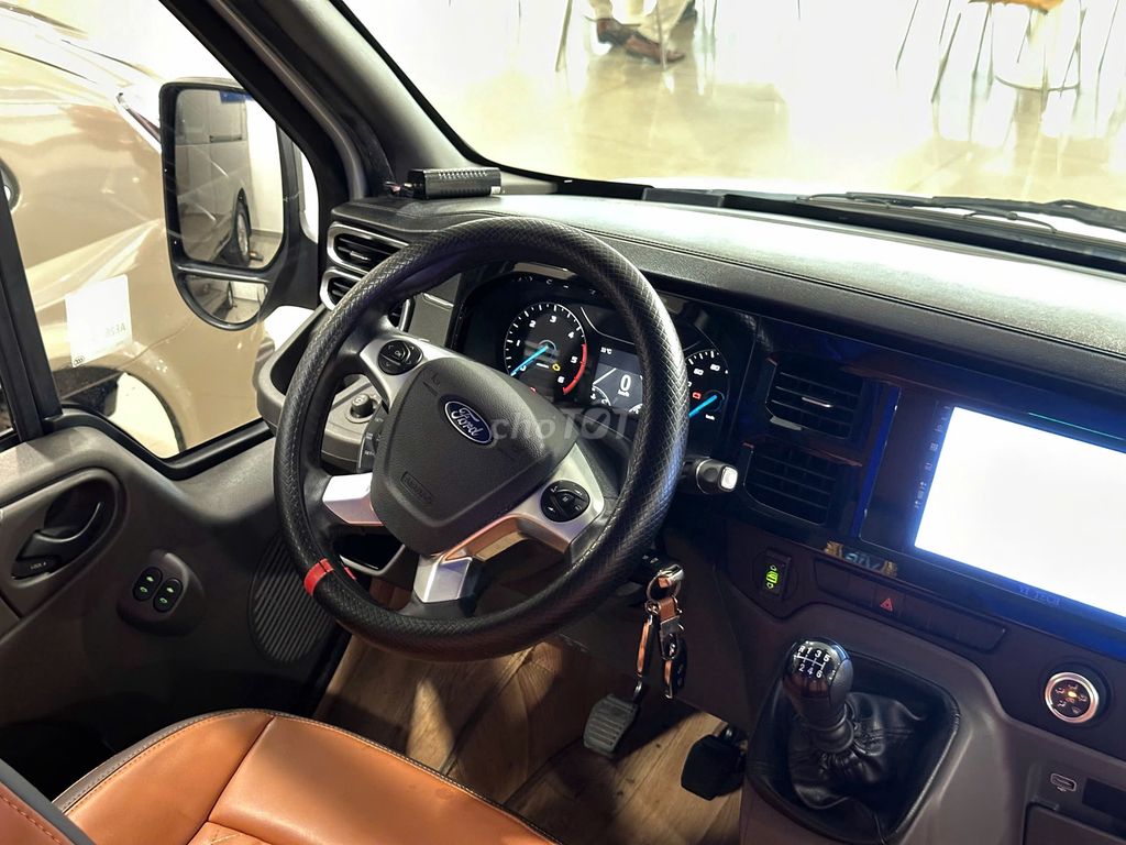 Ford Transit MCA 2024 16 chỗ 57.000 km. Mua bán Ô tô tại Quận 8 Tp Hồ Chí Minh được đăng bởi Tiến Phát hình 6