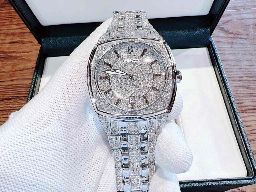 Bulova cao thái sơn 🥰. Mua bán Đồng hồ tại Quận 10 Tp Hồ Chí Minh được đăng bởi Minh Thư Store hình 6