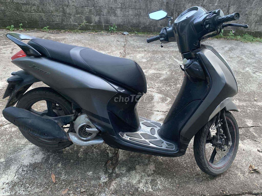 janus 2017 bản limit Smk xước nhiều bán rẻ. Mua bán Xe máy tại Quận Long Biên Hà Nội được đăng bởi Yến Nhi hình 2