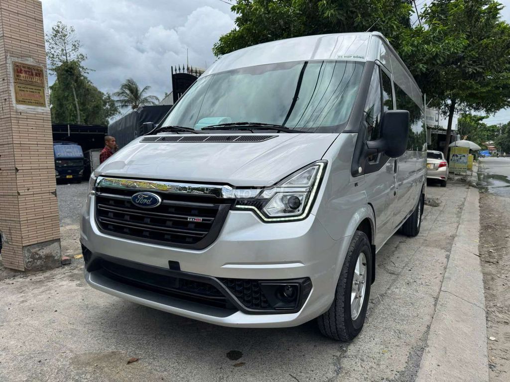 Ford Transit 2024 16 chỗ Bạc 77254 km. Mua bán Ô tô tại Quận Bình Tân Tp Hồ Chí Minh được đăng bởi LÂM TUẤN VINH hình 2