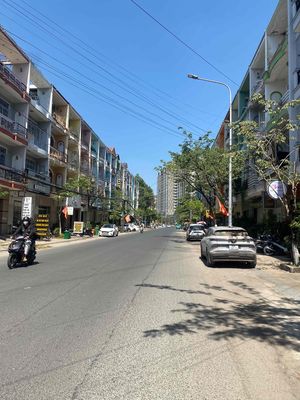 Nhà Phố Liền Kề 1 Trệt 2 Lầu Khu Dân Cư Sầm Uất Ngay Chợ Bửu Long