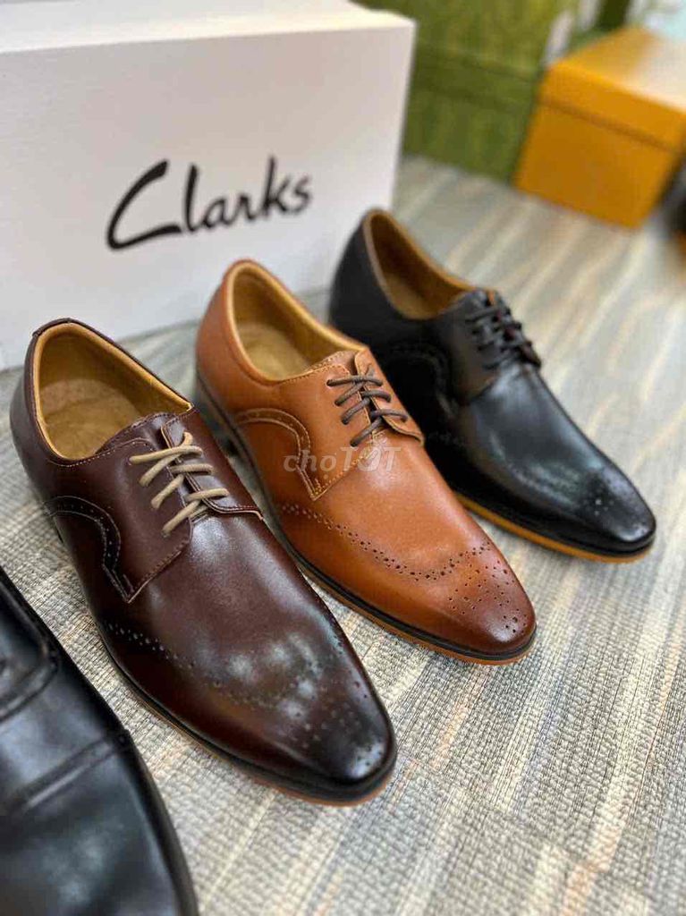 Giày Tây Clarks