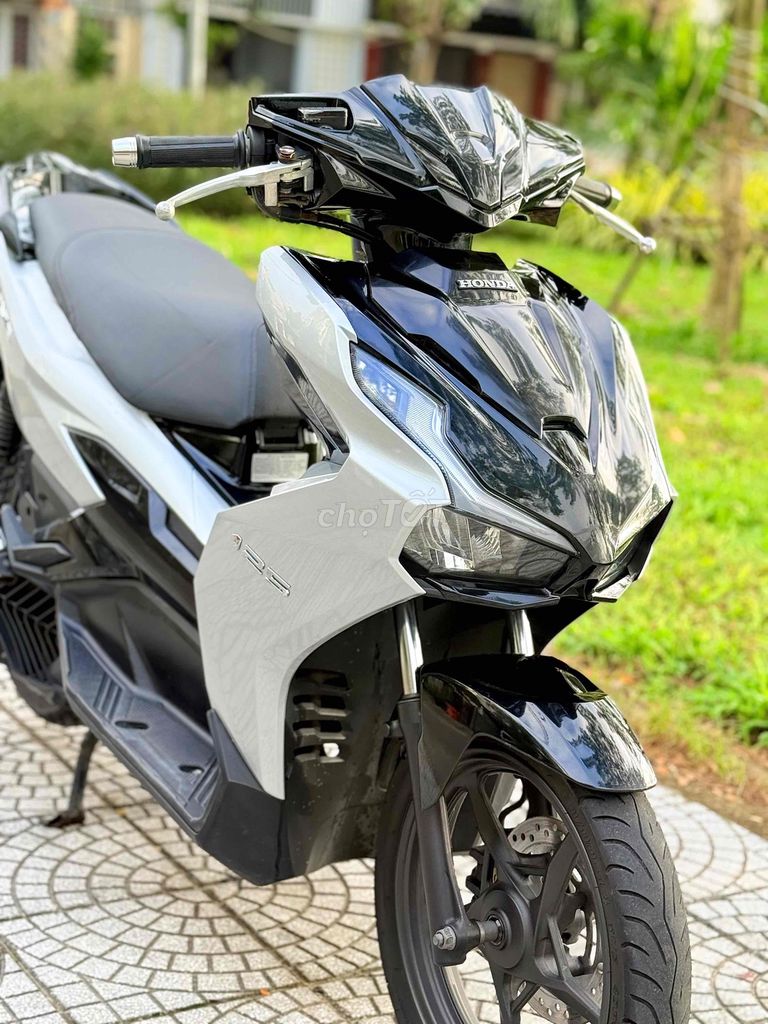 Ab 4val biển 43 bạc porcher rất đẹp,. Mua bán Xe máy tại Quận Sơn Trà Đà Nẵng được đăng bởi AN  chuyên mua bán xe máy cũ tại 386 ngô quyền sơn trà đà nẵng  BÁN XE TRẢ GÓP hình 6