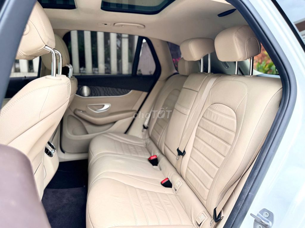 Mercedes Benz GLC300 4MATIC Sx 2018 Full Option. Mua bán Ô tô tại Quận Gò Vấp Tp Hồ Chí Minh được đăng bởi Hoàng Pháp hình 9