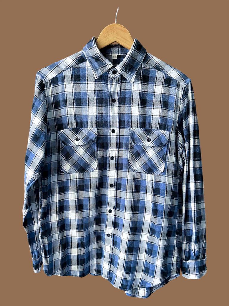 Áo sơ mi Uniqlo Nam size M. Mua bán Quần áo tại Huyện Hàm Tân Bình Thuận được đăng bởi 2hand LCT hình 1