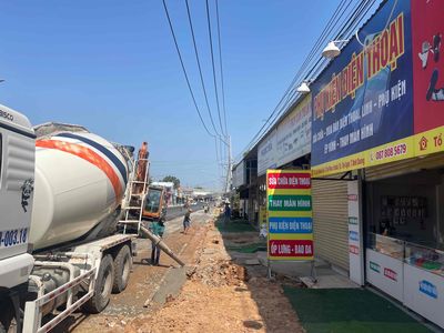 Sang mặt bằng kinh doanh điện thoại. Cho thuê văn phòng, mặt bằng kinh doanh tại Thị xã Tân Uyên Bình Dương được đăng bởi hoàng