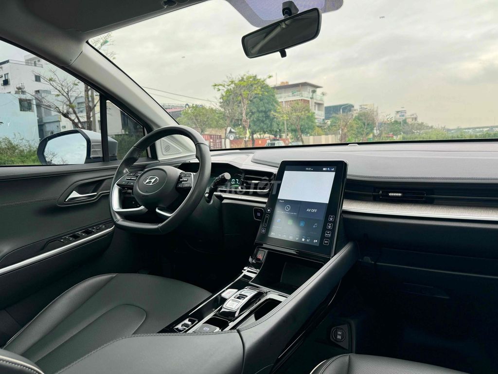 Hyundai Custin 2023 1.5 Turbo Đặc biệt 27000 km. Mua bán Ô tô tại Quận Cẩm Lệ Đà Nẵng được đăng bởi nguyễn văn khoa hình 12