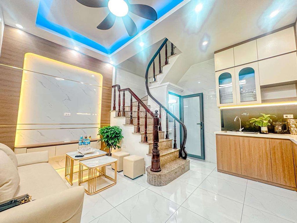 Chính chủ bán gấp nhà ngõ Gốc Đề 30m2 5 tầng 6tỷ3