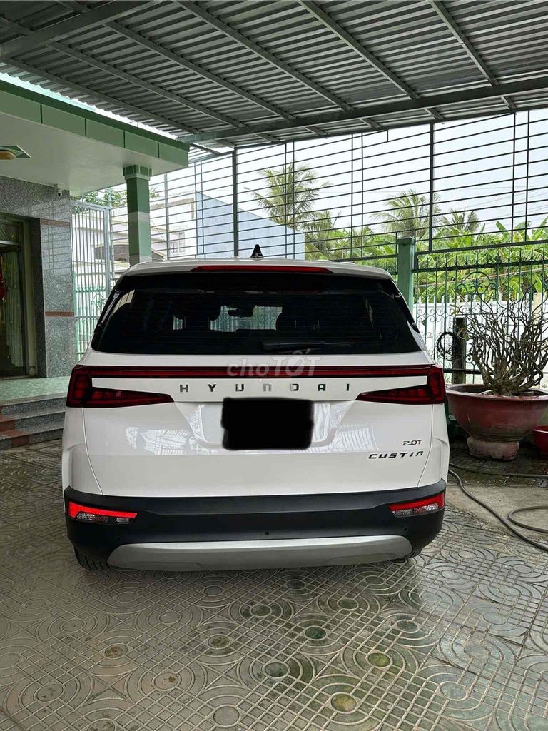 Hyundai Custin 2024 2.0 Trắng 25543 km. Mua bán Ô tô tại Thị xã Bến Cát Bình Dương được đăng bởi Tuan Nguyen hình 4