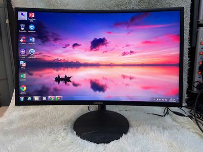 Samsung LC27FG70FQEXXV 27 Inch 144Hz FullHD