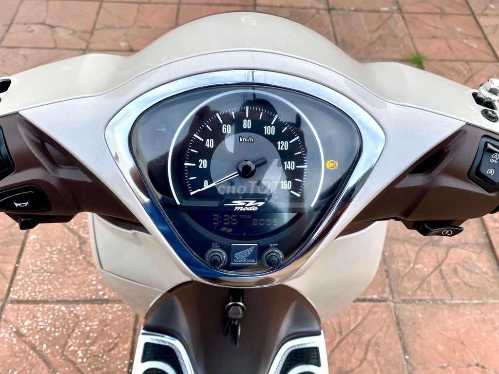 SH MODE Phanh ABS 2021 Trắng Kem chạy 8.000km. Mua bán Xe máy tại Quận Ninh Kiều Cần Thơ được đăng bởi Xe Máy TÂN LIÊN HƯNG 1 91B hình 7