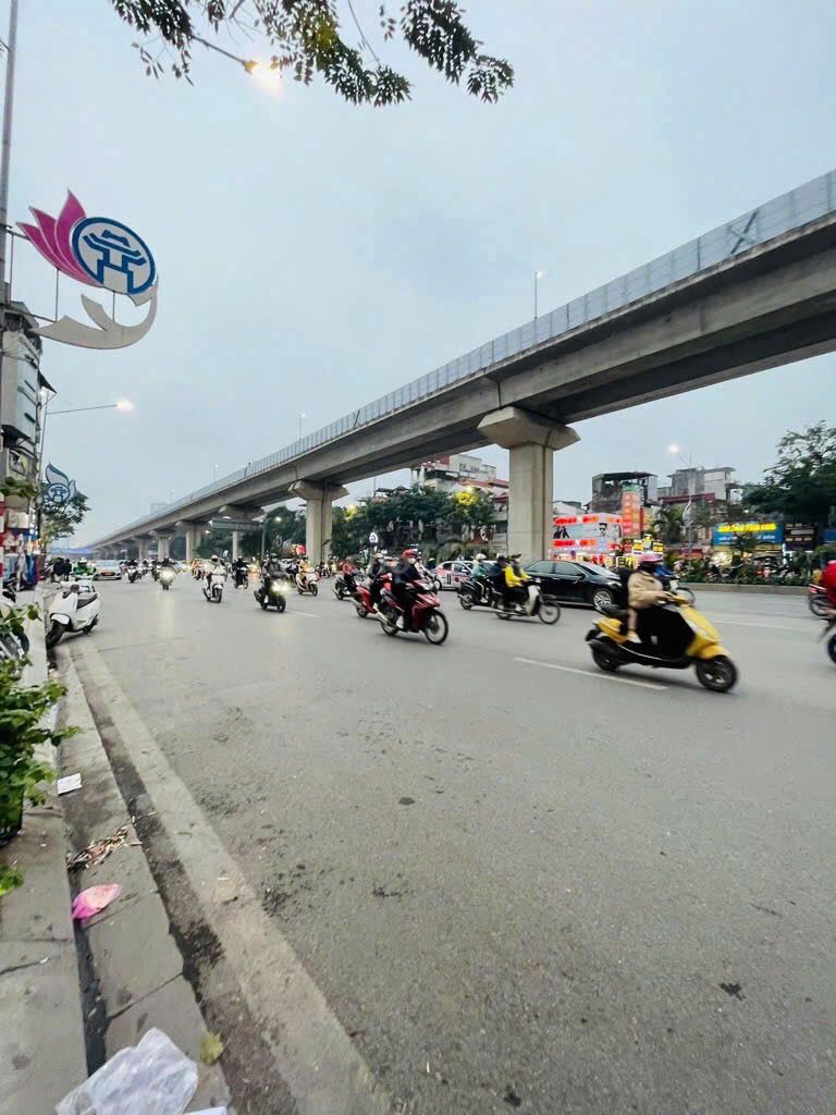 BÁN NHÀ MẶT PHỐ NGUYỄN TRÃI-THANH XUÂN,DT 117M2,5TẦNG,GIÁ 15 TỶ,LÔ GÓC