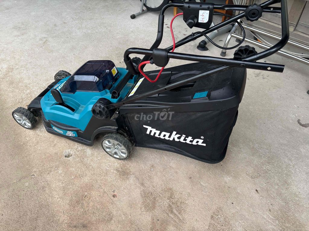 Máy cắt cỏ Makita DLM432 full box. Mua bán Đồ chuyên dụng, Giống nuôi trồng tại Huyện Xuyên Mộc Bà Rịa - Vũng Tàu được đăng bởi Thành Trần hình 1