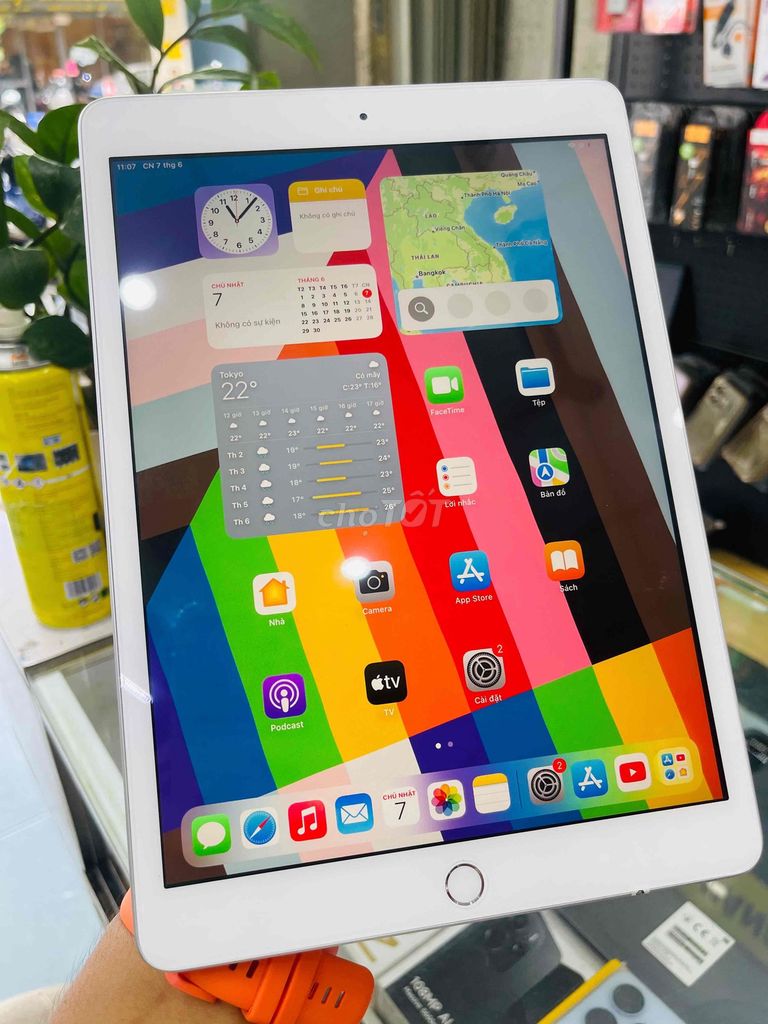 Apple iPad Gen 8 4G + wifi zin keng 99%. Mua bán Máy tính bảng tại Quận Liên Chiểu Đà Nẵng được đăng bởi cẩm giang  hình 1