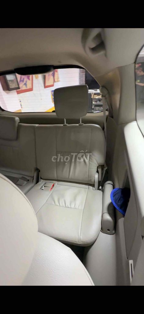 Toyota Innova 2012 2.0V - 12500 km. Mua bán Ô tô tại Quận 4 Tp Hồ Chí Minh được đăng bởi đặng chấn nguyên hình 5