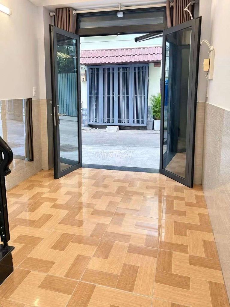 Дом с 2 спальнями в автомобильном переулке Ле Ван Дует за 10 млн