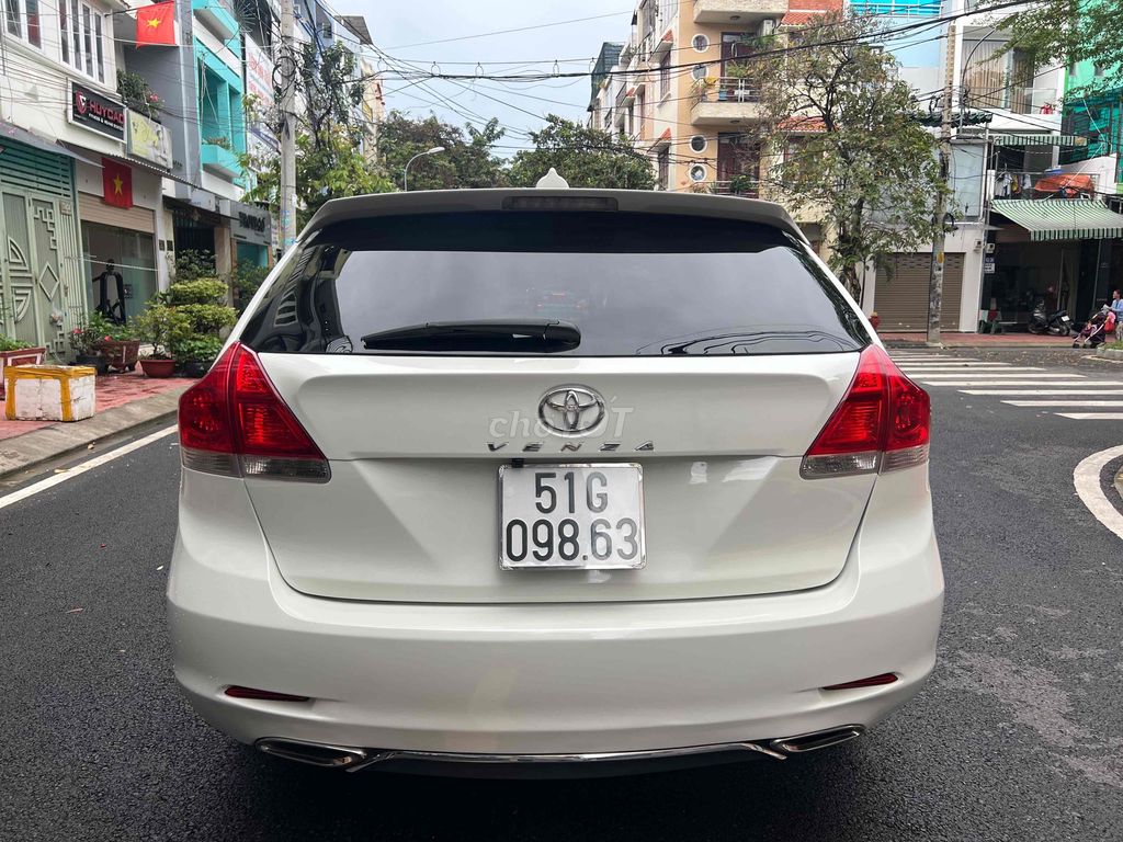 Toyota Venza 2009 Trắng - 96000km. Mua bán Ô tô tại Quận 8 Tp Hồ Chí Minh được đăng bởi Sang giau hình 4