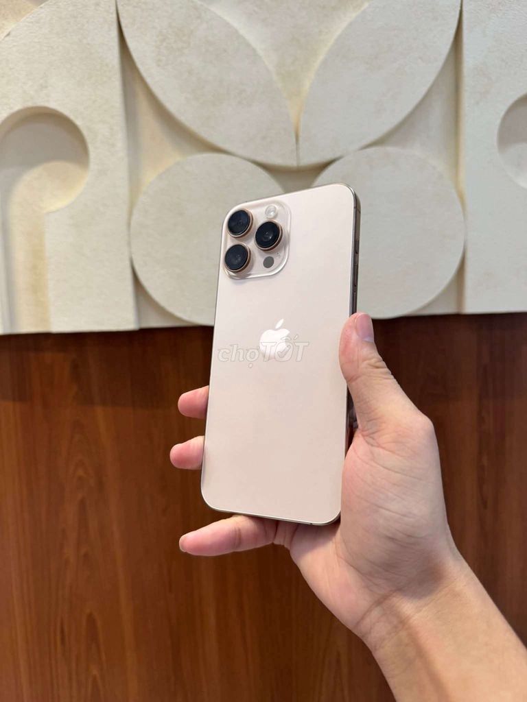 iPhone 16 Pro 256GB Vàng VN/A. Mua bán Điện thoại tại Quận Ngũ Hành Sơn Đà Nẵng được đăng bởi Trieu Le hình 1