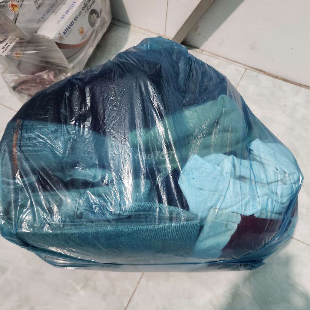 cho bạn nào cần, đồ nam. Mua bán Quần áo tại Thị xã Bến Cát Bình Dương được đăng bởi Khói Oppa hình 1