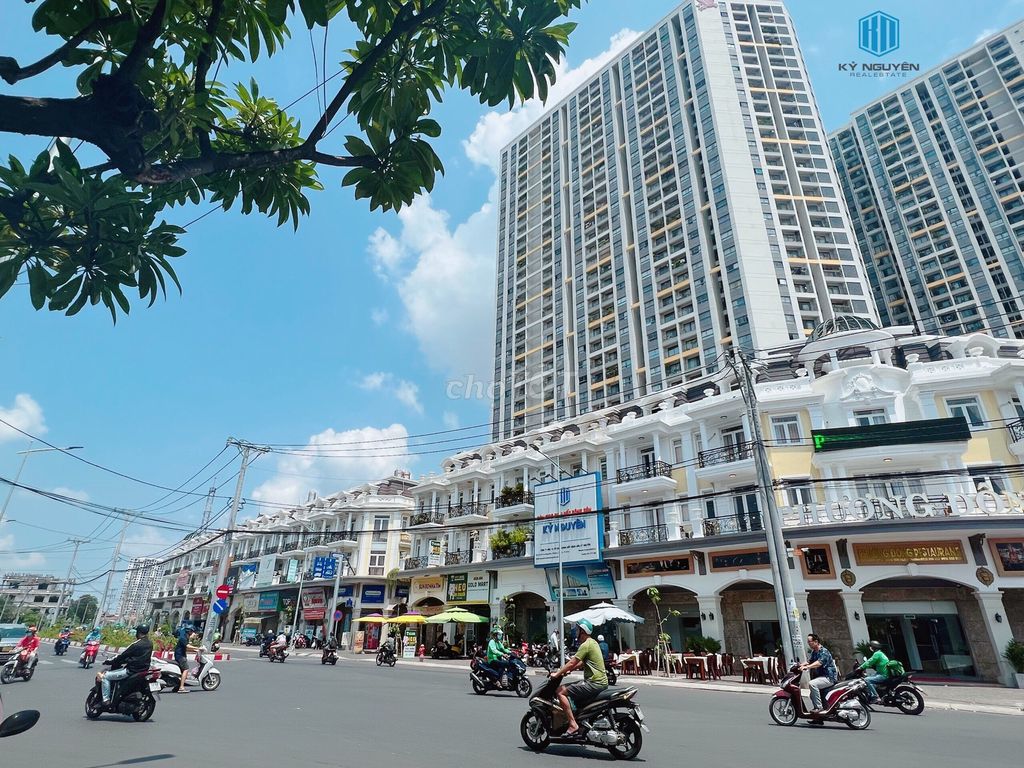 Nhà phố 𝐌𝐀̣̆𝐓 𝐓𝐈𝐄̂̀𝐍 P6 Q8 [ 4PN + 5WC ] KINH DOANH & Ở