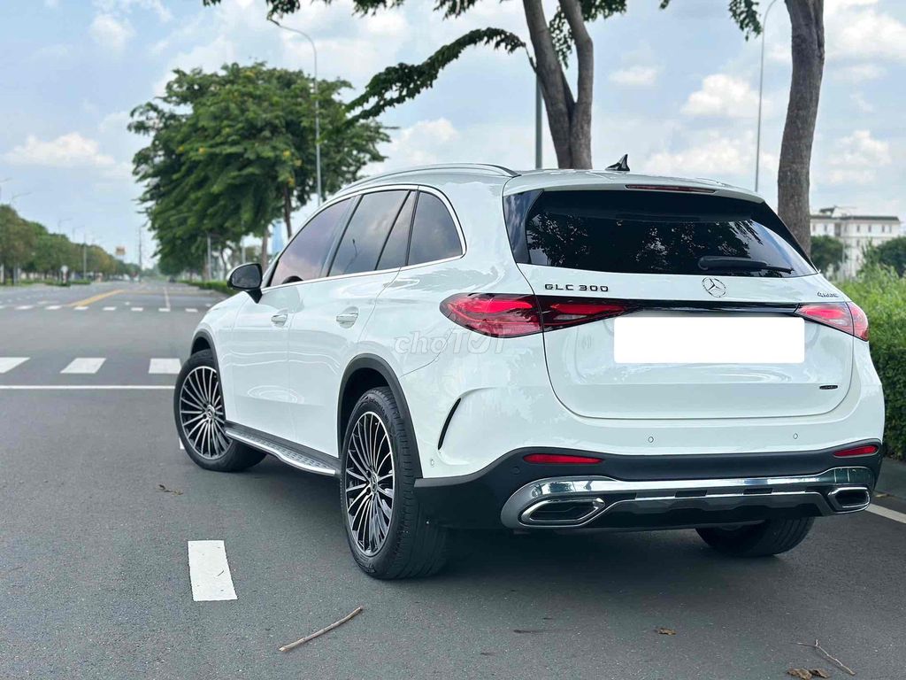 Mercedes GLC 300 4Matic 2024 - mới 99%. Mua bán Ô tô tại Thành phố Thủ Đức Tp Hồ Chí Minh được đăng bởi THẮNG NGUYỄN hình 3