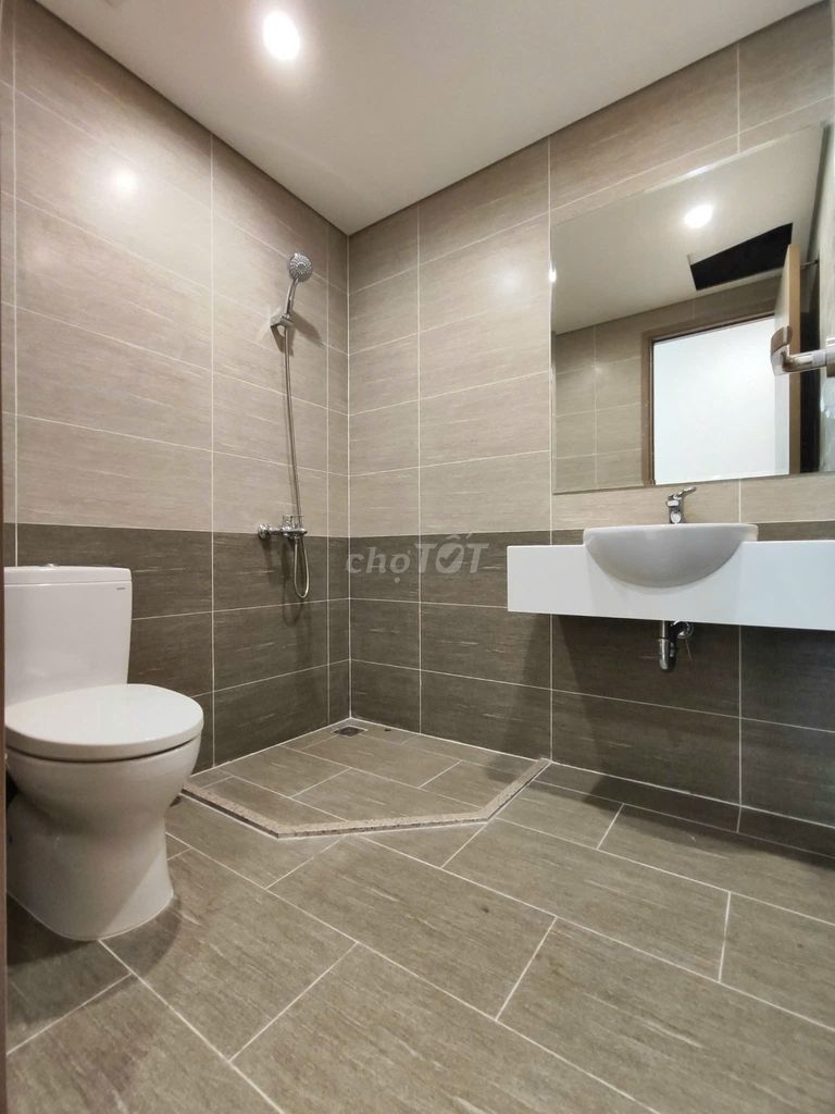 CHO THUÊ CĂN 2PN 2WC FULL NT GỖ GIÁ 7TR, BS12 VINHOMES GRAND PARK