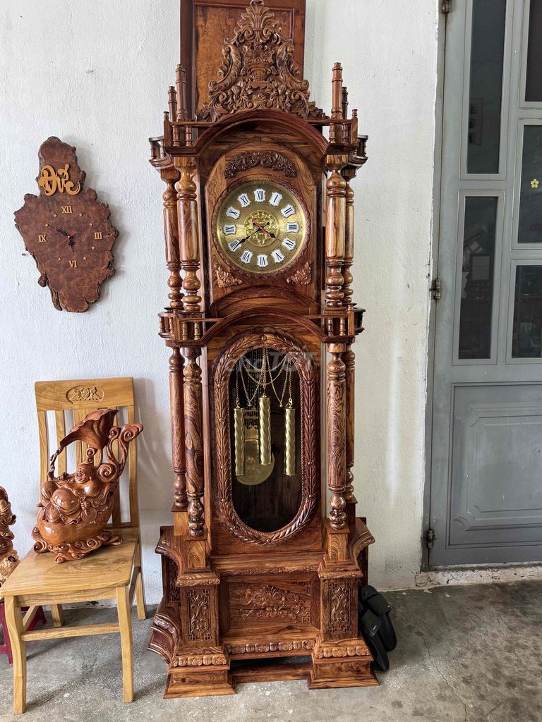Đồng hồ cây Gỗ Nâu Cổ điển Vân gỗ. Mua bán Nội thất, đồ gia dụng khác tại Thành phố Buôn Ma Thuột Đắk Lắk được đăng bởi toàn nguyen hình 1