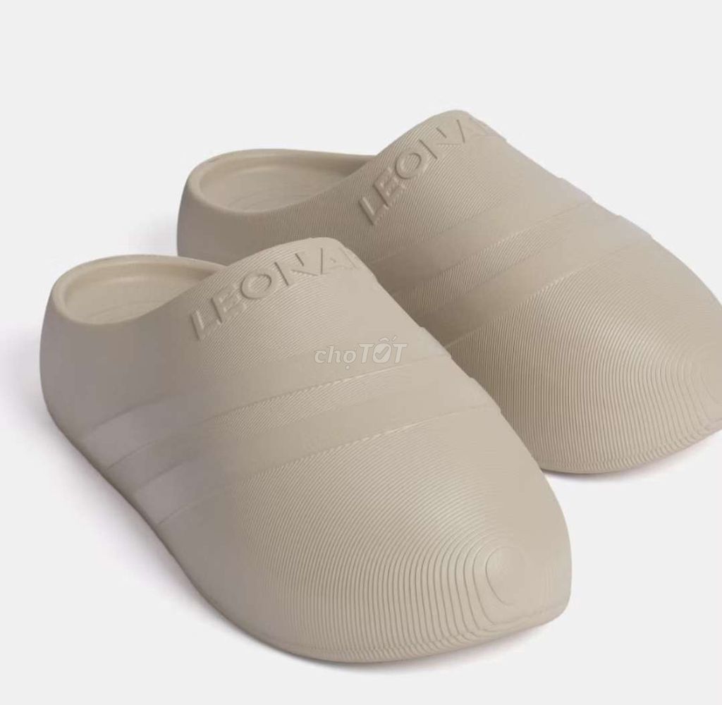 Dép Leonardo Xám nhạt size 40. Mua bán Giày dép tại Thành phố Biên Hòa Đồng Nai được đăng bởi trí trung hình 1