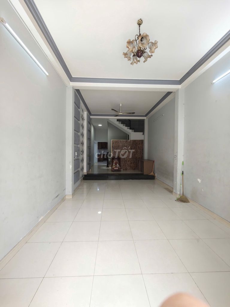 Nhà MTNB Đường Số 9 - 4 x 20 - Trệt 2 Lầu ST - 5PN 5WC - Giá 20tr