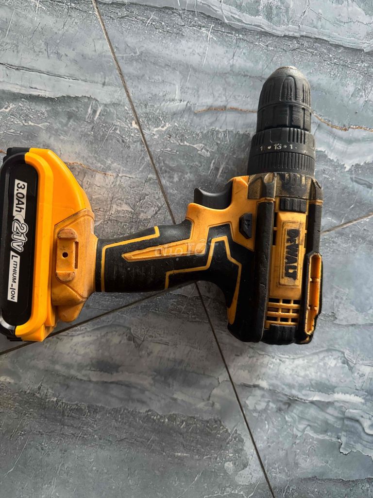 Máy khoan pin Dewalt 18V. Mua bán Đồ chuyên dụng, Giống nuôi trồng tại Thành phố Bến Tre Bến Tre được đăng bởi LongTong hình 1