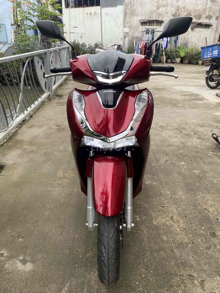 SH 150 ABS chùm mền ko đi 3000km. Mua bán Xe máy tại Thành phố Thủ Dầu Một Bình Dương được đăng bởi Haquocthanh hình 1