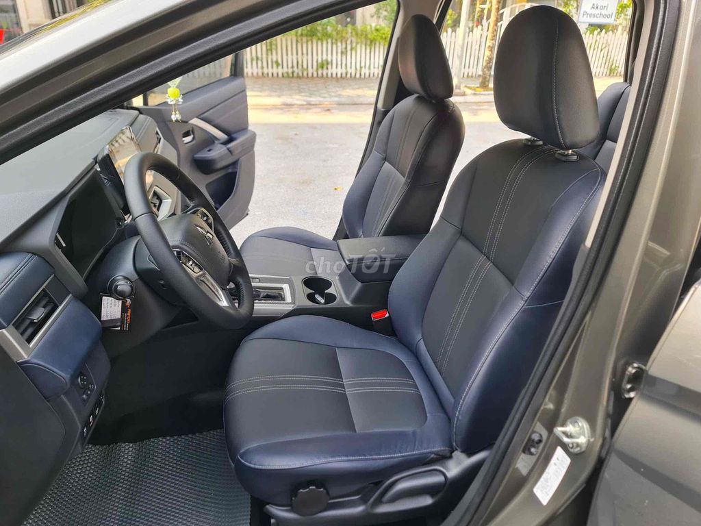 Mitsubishi Xpander Cross 2023 1.5 AT 50000 km. Mua bán Ô tô tại Quận Long Biên Hà Nội được đăng bởi Mr Tài Oto hình 4