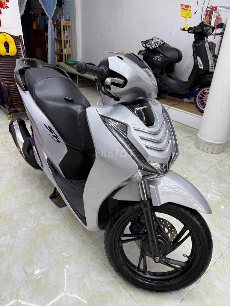 Honda SH 150 ABS 2018 Серебристый