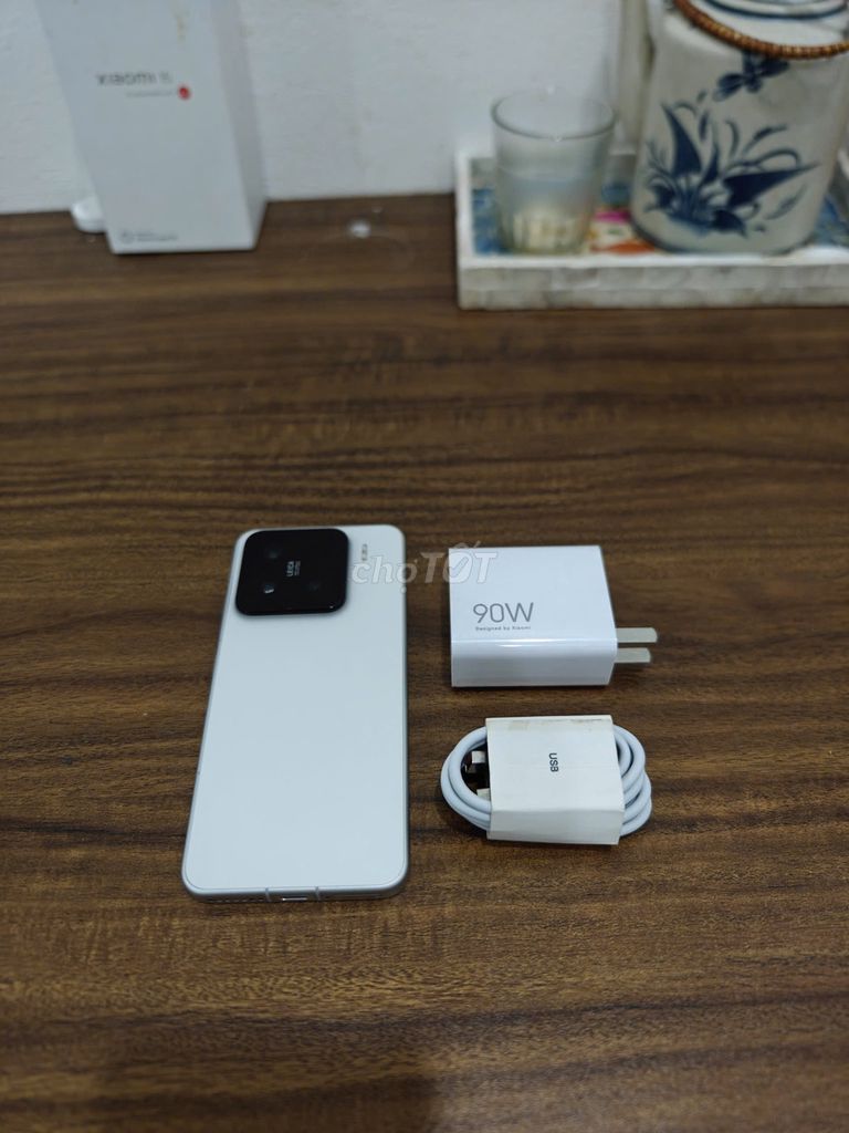 Xiaomi Mi 15 12/256 Trắng sạc 90w có ship COD. Mua bán Điện thoại tại Quận Hoàng Mai Hà Nội được đăng bởi Trần Ngọc Hiếu hình 1