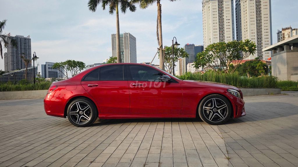 Mercedes Benz 2020 C300 AMG - 78000 km. Mua bán Ô tô tại Quận Thanh Xuân Hà Nội được đăng bởi Nguyễn Tuấn Hoàng hình 11
