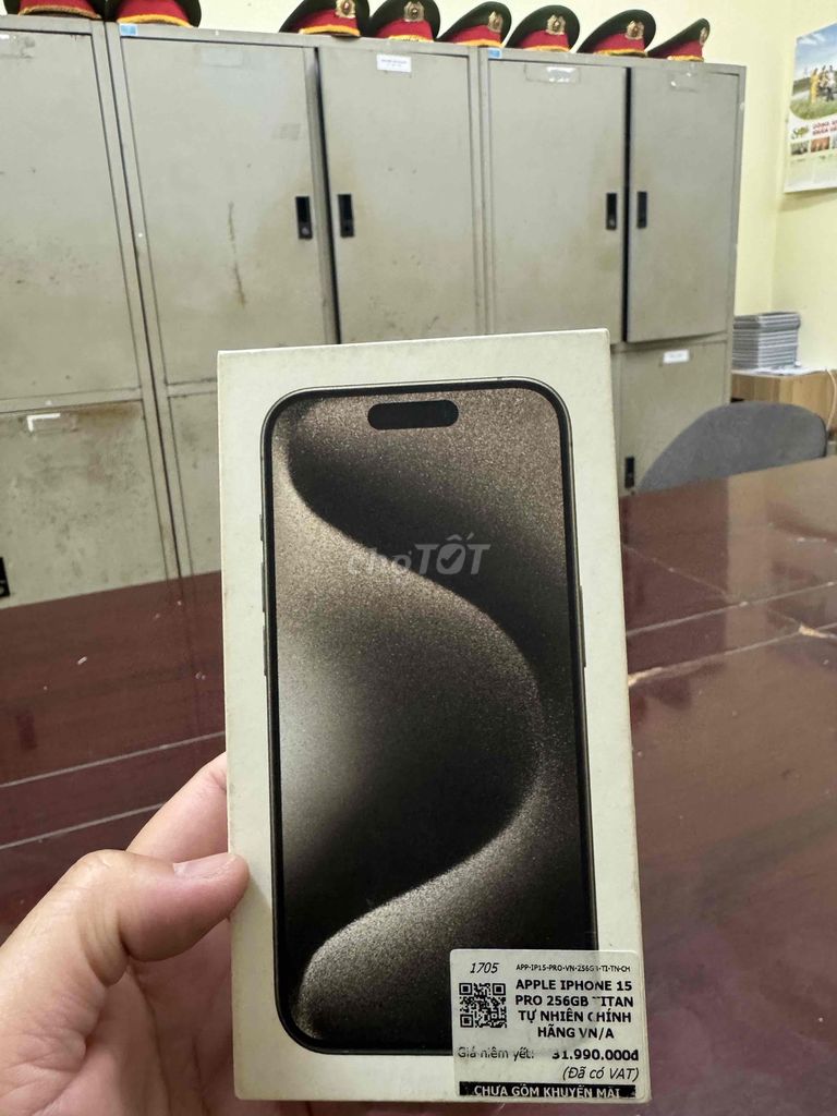 Apple iPhone 15 Pro 256GB Titan tự nhiên. Mua bán Điện thoại tại Quận Long Biên Hà Nội được đăng bởi khánh duy hình 1