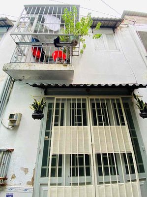 Bán nhà ngay cao đẵng điện lực 1 lầu dân cư 100%. Mua bán nhà ở tại Quận 12 Tp Hồ Chí Minh được đăng bởi cường