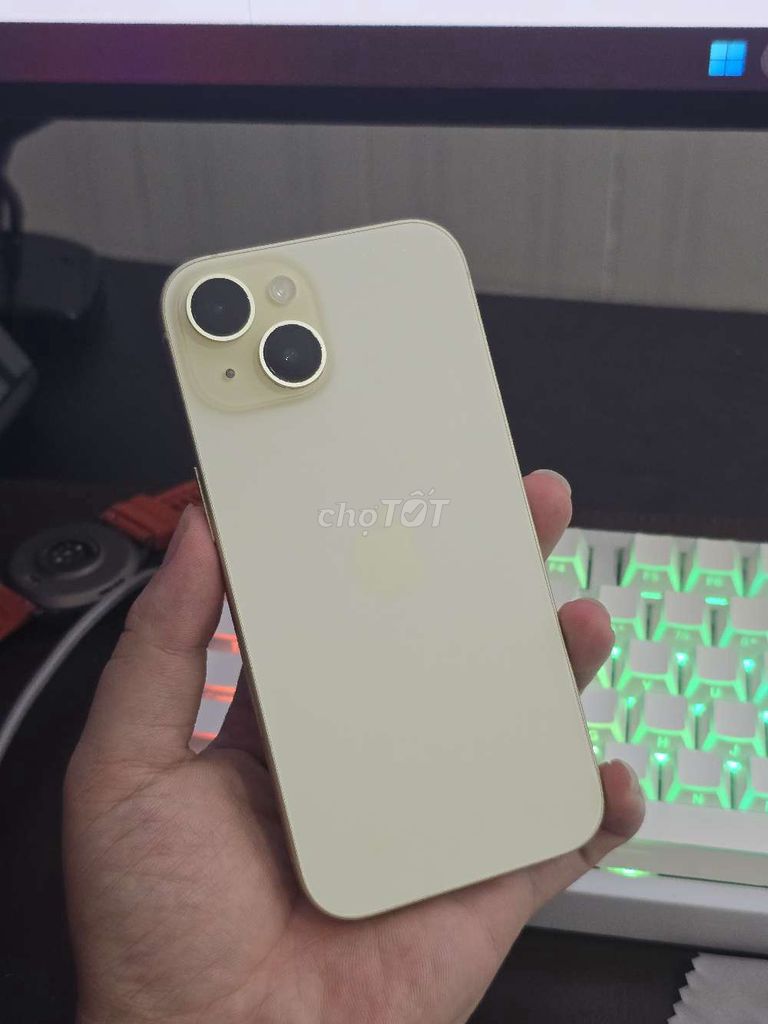 Apple iPhone 15 128GB Vàng. Mua bán Điện thoại tại Quận Gò Vấp Tp Hồ Chí Minh được đăng bởi TP Store Chuyên IPhone Samsung hình 1