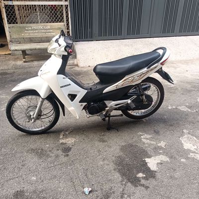 xe wave 50cc màu trắng bánh tâm,