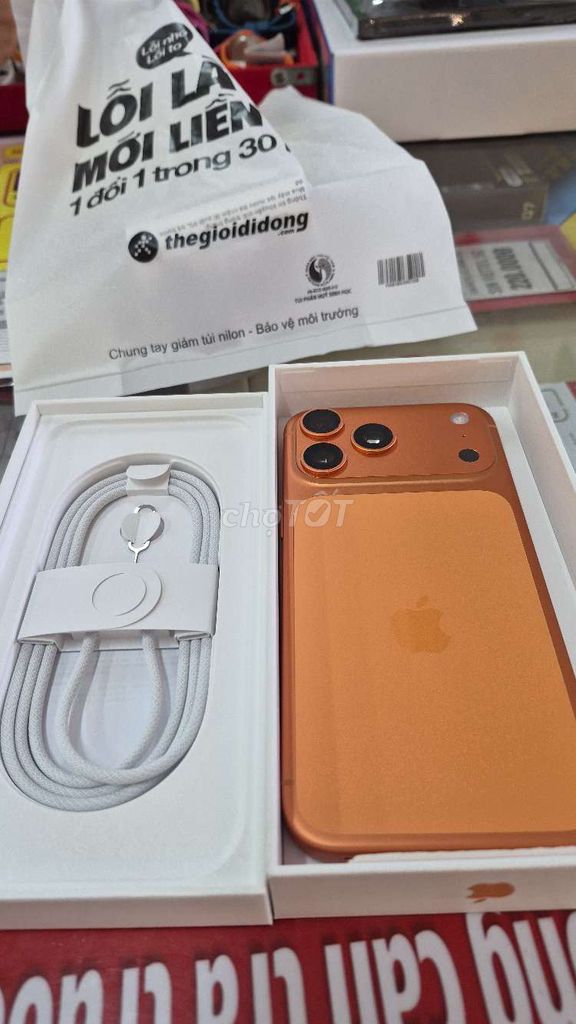 Apple iPhone 17 Pro Max 256GB Cam Mới 100%. Mua bán Điện thoại tại Quận Phú Nhuận Tp Hồ Chí Minh được đăng bởi phương hình 1