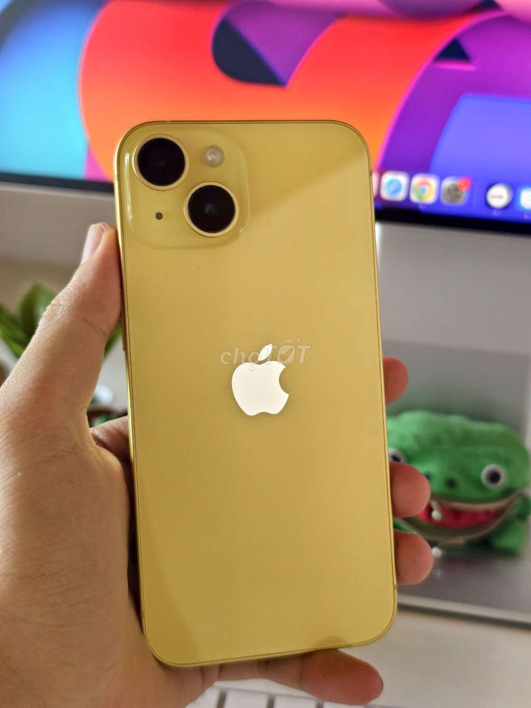 iPhone 14 128GB Vàng Quốc Tế có khay sim, zin áp. Mua bán Điện thoại tại Quận Liên Chiểu Đà Nẵng được đăng bởi Minh Hiệp CócXanhMobile hình 1