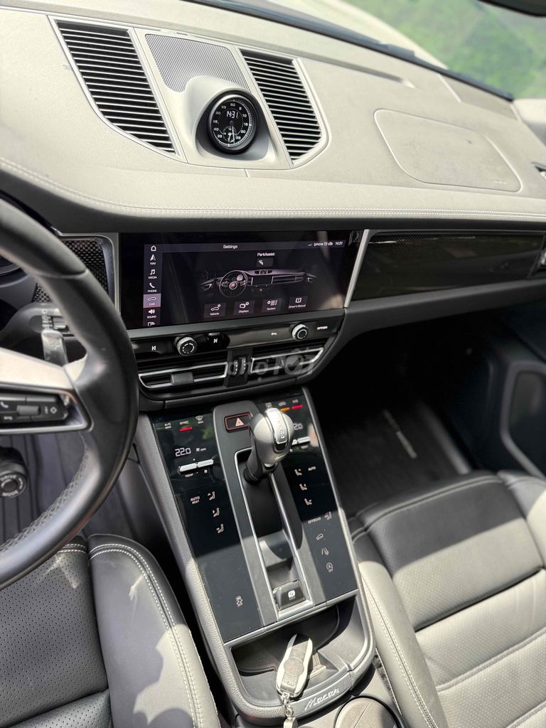Porsche Macan 2022 Crayon siêu lướt odo chỉ 5 ngàn. Mua bán Ô tô tại Thành phố Thủ Đức Tp Hồ Chí Minh được đăng bởi Trọng Nghiêm hình 17