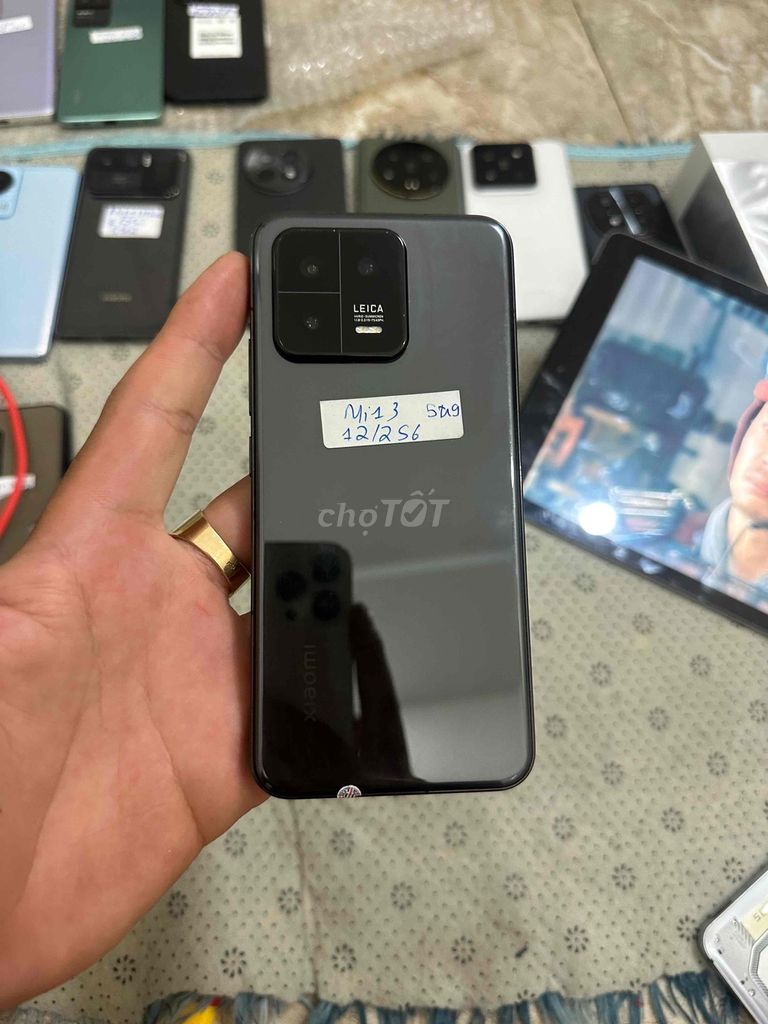 Xiaomi 13 Đen 12GB/256GB rom quốc tế. Mua bán Điện thoại tại Quận Tân Bình Tp Hồ Chí Minh được đăng bởi Nguyễn Thắng Mobile hình 1
