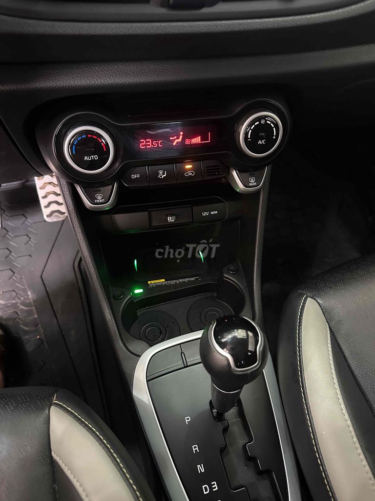 Kia Morning X-Line 2022 Белый 35579 км
