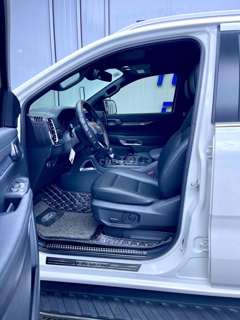 Ford Everest 2022 Titanium 4x2 23666 km. Mua bán Ô tô tại Thành phố Bảo Lộc Lâm Đồng được đăng bởi SƠN AUTO hình 9