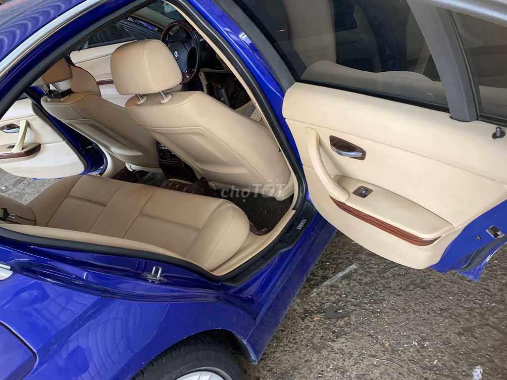 BMW 3 Series 20***00 km. Mua bán Ô tô tại Quận Hoàng Mai Hà Nội được đăng bởi Anh Tú hình 9