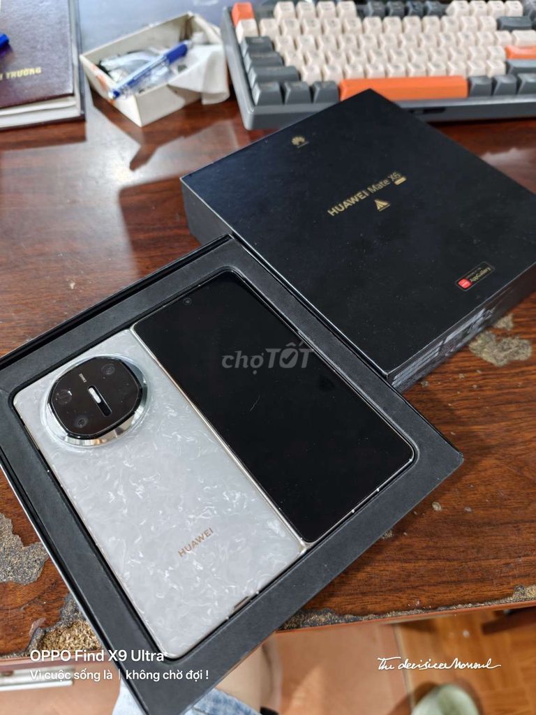 Huawei Mate X6 512GB Xám vân đá Fullbox. Mua bán Điện thoại tại Thành phố Thủ Dầu Một Bình Dương được đăng bởi Việt Phê hình 1