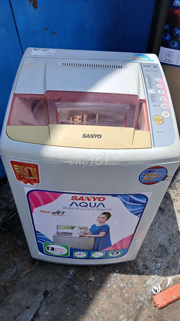 Máy giặt Sanyo Aqua 7kg Trắng tiết kiệm điện nước. Mua bán Máy giặt tại Thành phố Dĩ An Bình Dương được đăng bởi Thiên phát hình 1